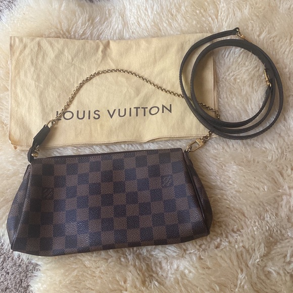 Louis Vuitton Damier Ebene small zip bag - Picture 2 of 9